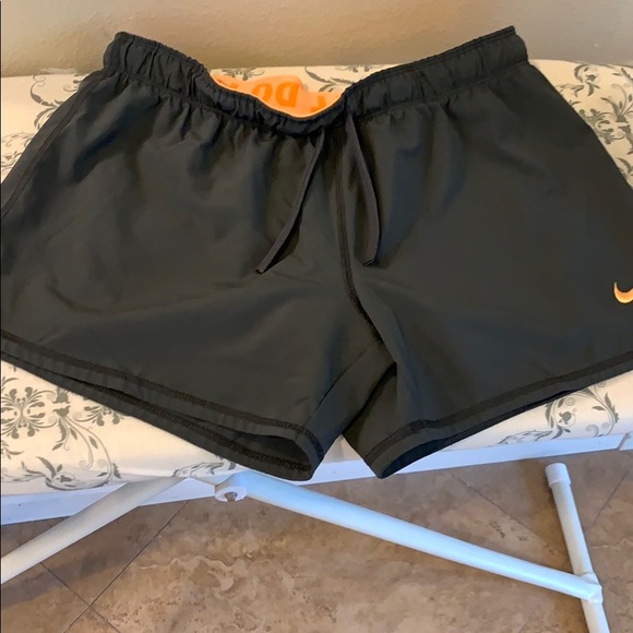 Nike shorts size s - Picture 1 of 5